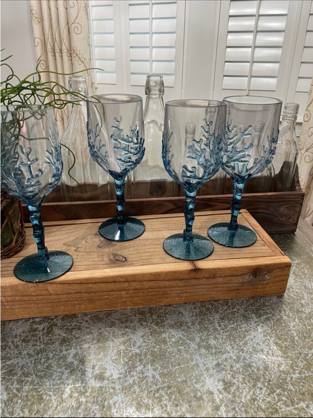 SIGRID OLSEN BLUE SEA WEED TEXTURED BRIGHT WINE GLASSES
